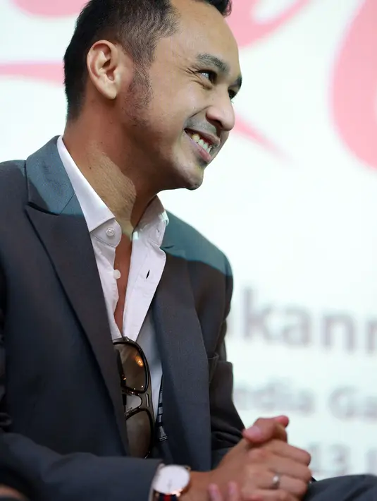 Suami dari Cynthia Riza sangat mendukungnya kampanye Rayakan Namamu. Harapannya tidak ada lagi panggilan yang mengandung unsur menyindir atau menghinannya. (Deki Prayoga/Bintang.com)