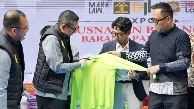 Direktorat Jenderal Kekayaan Intelektual (DJKI) Kementerian Hukum memusnahkan 567 barang bukti hasil penanganan perkara pelanggaran merek Lacoste dengan estimasi nilai ekonomi mencapai Rp940,4 juta. (Istimewa)