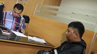 Diduga Terkait Pemberitaan, Wartawan Harian di Bekasi Dikeroyok