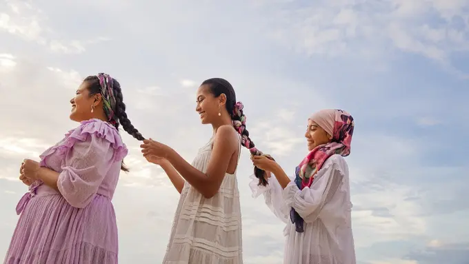 Diary Fimela: Debut Katonvie dengan Angkat Cerita Pilihan Perempuan di Atas Scarf Botani