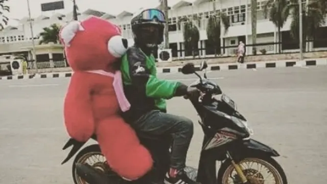 orderan aneh ojek online (foto: Instagram/@gojekupdate_pekanbaru)