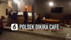 Dua wanita ini sedang tidak beruntung.
