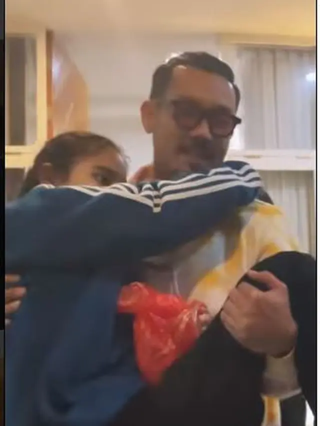 Bertemu Kemarin Malam, Ini 6 Momen Kenangan Laura Anna dan Denny Sumargo