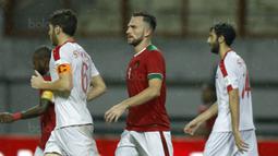 Striker Indonesia, Ilija Spasojevic, saat pertandingan melawan Suriah U-23 di Stadion Wibawa Mukti, Cikarang, Sabtu (18/11/2017). Indonesia kalah 0-1 dari Suriah U-23. (Bola.com/ M Iqbal Ichsan)