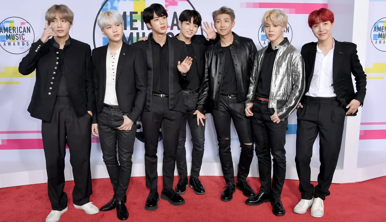 <p>Grup K-Pop asal Korea Selatan, BTS, di American Music Awards 2017. (AP/Jordan Strauss)</p>