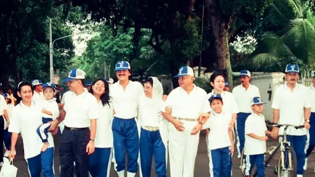 6 Potret Lawas Wiratama Hadi Anak Mamiek Soeharto dan Kakek, Kini Jarang Tersorot