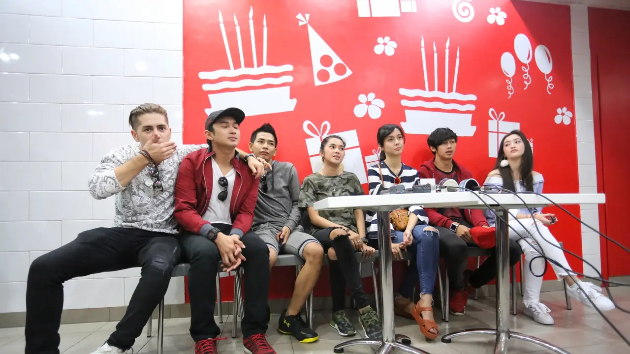 [Bintang] Cast Anak Langit