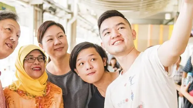 Dari Pelayan Nasi Padang, Halimah Yakob Jadi Presiden Singapura