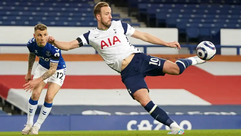 Foto: Termasuk Bruno Fernandes dan Herry Kane, ini Dream Team Premier League 2020/2021.