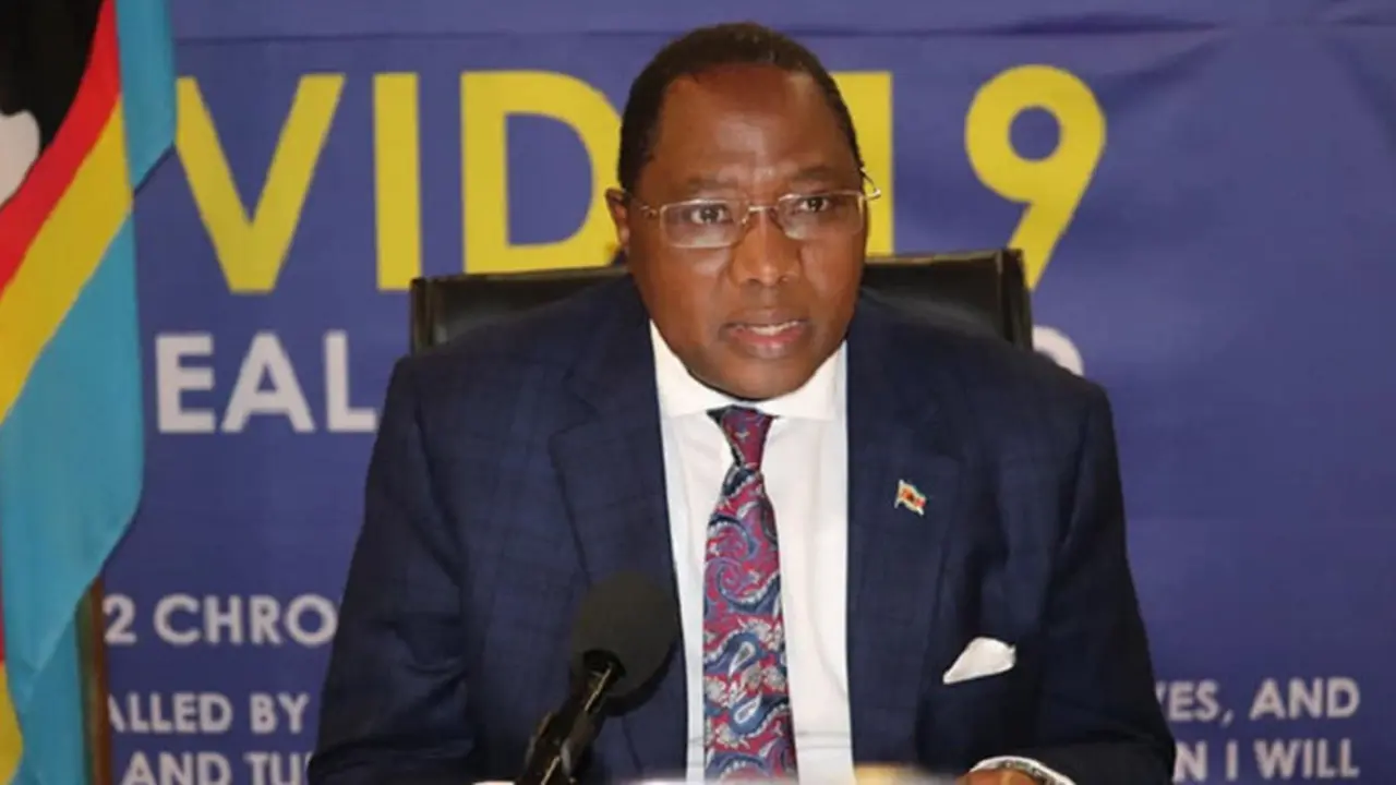 Tidak ada penyebab kematian yang disebutkan, tetapi PM Eswatini baru-baru ini menerima perawatan intensif akibat Covid-19 di Afrika Selatan (Facebook/Eswatini Government)