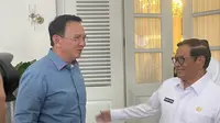 Mantan Gubernur DKI Jakarta, Basuki Tjahaja Purnama (Ahok), bertemu dengan Gubernur DKI Jakarta Pramono Anung di Balai Kota Jakarta, Rabu (20/8/2025) (Liputan6.com/Winda Nelfira)