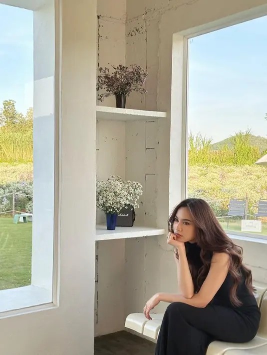 Bisa jadi ide outfit couple kamu bersama pasangan. Bagaimana menurutmu, Sahabat Fimela? [@rizkyfbian]