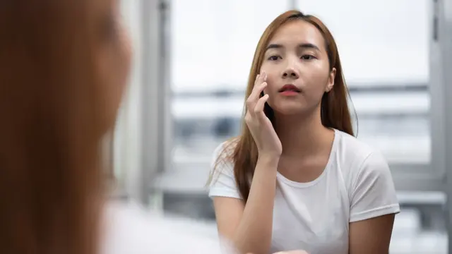 4 Langkah Efektif Atasi Blackhead, Si Komedo Hitam yang Mengganggu Penampilan