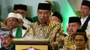 Ketua Umum PBNU Said Aqil Siradj, memberikan sambutan pada acara Multaqo Ulama, Habib dan Cendekiawan Muslim di Hotel Kartika Chandra, Jakarta, Jumat (3/5/2019). Pertemuan tersebut mengajak umat Islam untuk membangun ukhuwah dan rekonsiliasi pasca Pemilu. (Liputan6.com/Johan Tallo)