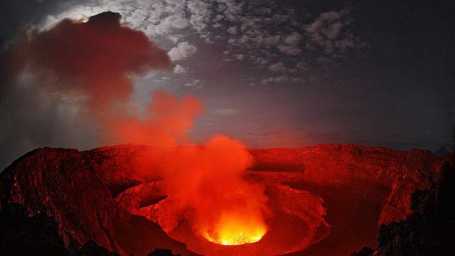 Gunung Nyiragongo di Republik Demokratik Kongo