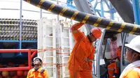 PT PLN (Persero) berhasil mengoperasikan kabel bawah laut, line ketiga (sirkit III) jaringan interkoneksi Sumatra-Bangka, Sabtu (10/12).