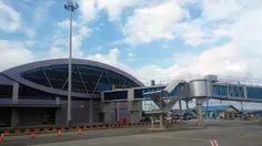 Penerbangan Bandara Domine Eduard Osok Tetap Normal di Tengah Kabut Asap