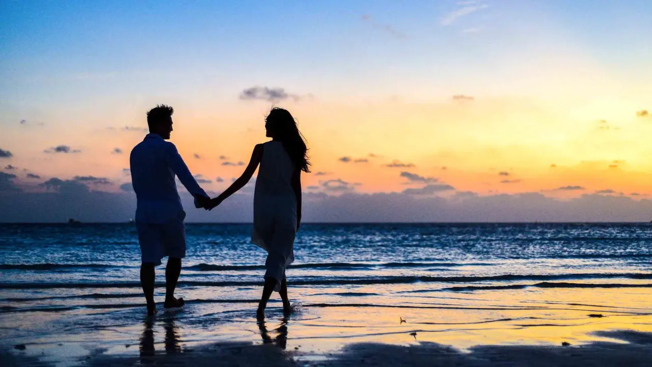 Ilustrasi pasangan cinta, romantis