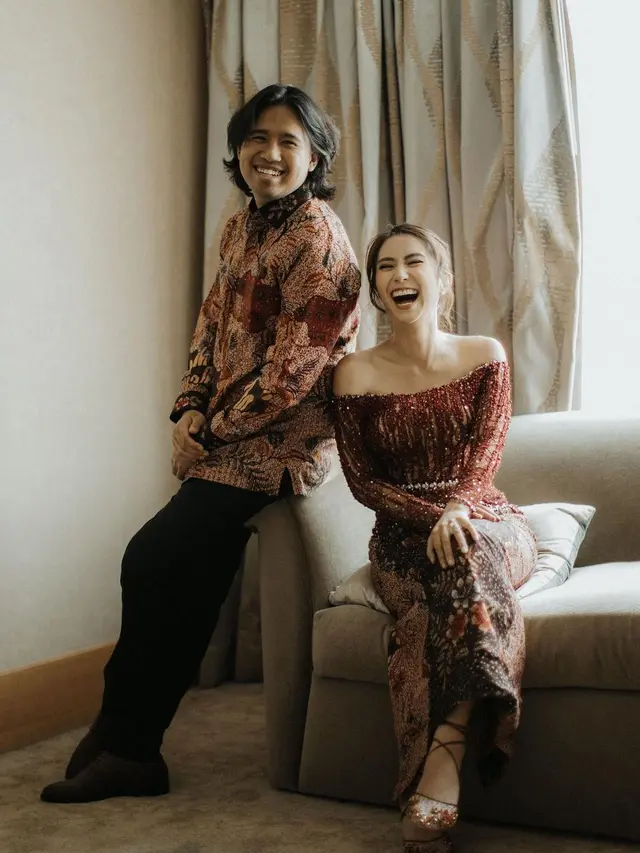 Joshua Suherman dan Clairine Clay