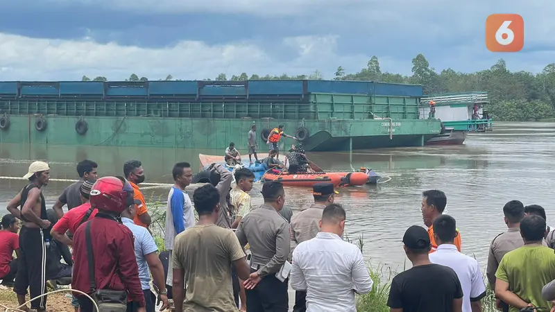 Tugboat Tenggelam