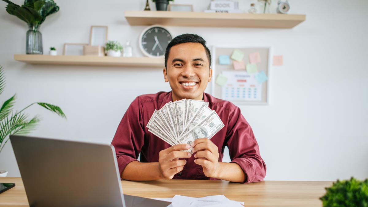 Bukan Sekadar Pengisi Waktu Luang, 12 Hobi Ini Ternyata Bisa Menghasilkan Cuan!