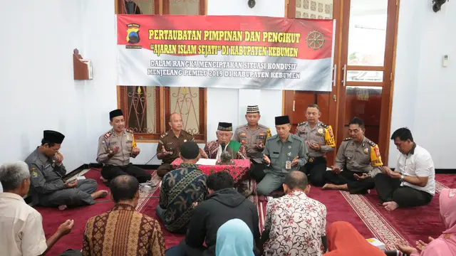 Pengikut aliran sesat Islam sejati bertaubat. (Foto: Liputan6.com/Muhamad Ridlo)
