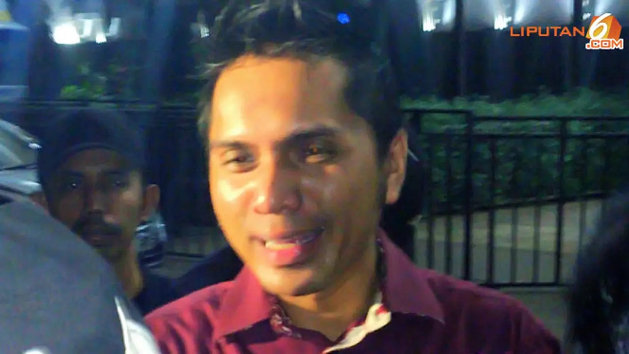 fauzan-zamzam--130724c.jpg