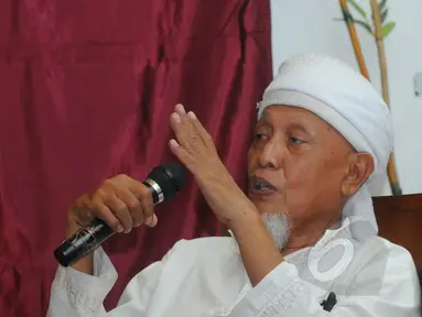 Mantan aktivis Gerakan Islam, Encep Hernawan saat menghadiri diskusi bertajuk 'ISIS dan Radikalisme' di kawasan Menteng, Jakarta, Jumat (20/3/2015). (Liputan6.com/Herman Zakharia)