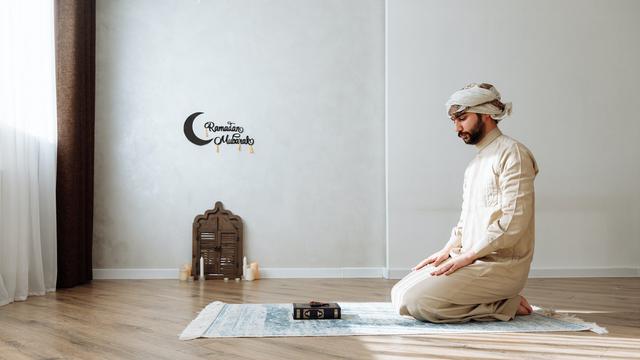 Ilustrasi ibadah di bulan Ramadan