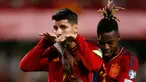 Pemain Spanyol Alvaro Morata (kiri) merayakan bersama Nico Williams usai mencetak gol ke gawang Siprus yang kemudian dianulir pada pertandingan sepak bola Grup A Kualifikasi Euro 2024 di Granada, Spanyol, Selasa (12/9/2023). (AP Photo/Fermin Rodriguez)