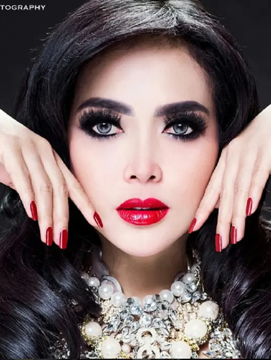 (Via Instagram/@Princessyahrini)