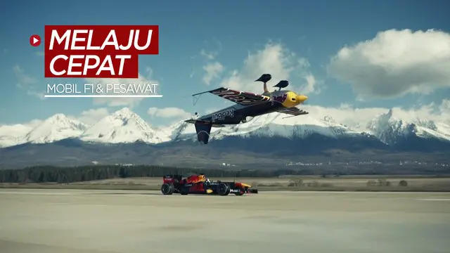 Berita video momen David Coulthard dengan mobil Formula 1 melaju dengan cepat bersama sebuah pesawat terbalik di atasnya.