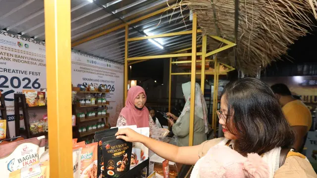Sekarkijang Creative Fest 2026 Jadi Ajang UMKM Naik Kelas, Bupati Ipuk Dorong Tembus Pasar Nasional hingga Global