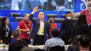 Ketua Umum PSSI Mochamad Iriawan melambaikan tangan saat pembukaan Kongres Biasa PSSI 2023 di Jakarta, Minggu (15/1/2023). Kongres Biasa PSSI 2023 membahas beberapa agenda di antaranya Komite Pemilihan (KP) dan Komite Banding Pemilihan (KBP). (Liputan6.com/Faizal Fanani)