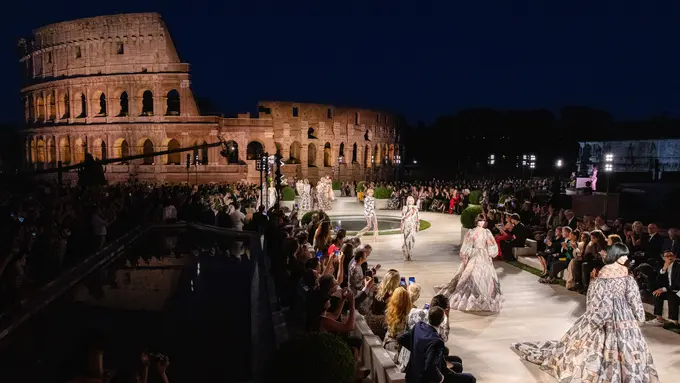Roma Menjadi Tema Utama dari Koleksi Fendi Couture 2019-2020