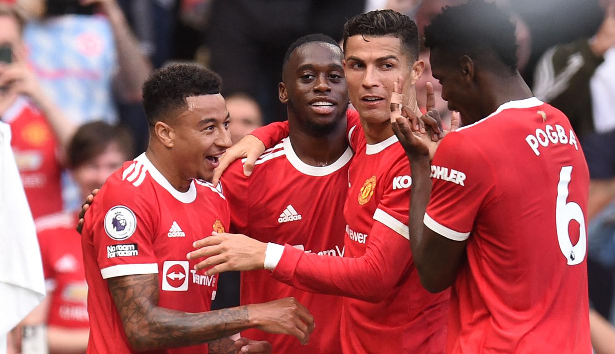 Kemenangan Manchester United kali ini tak lepas dari peran Paul Pogba yang memberikan dua assist. Skor 4-1 bertahan hingga peluit panjang dibunyikan. (Foto: AFP/Oli Scarff)