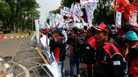 Buruh Ancam Mogok Kerja pada 18 November