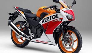 CBR250R ABS Special Edition sudah dilengkapi dengan sistem pengereman ABS sehingga handlingnya kini semakin mantap.