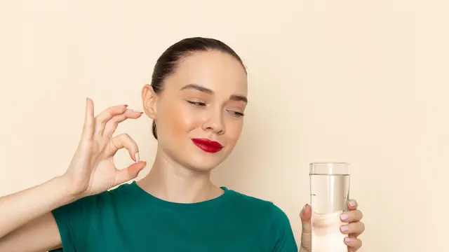 7 Cara Cepat Menghidrasi Kulit Dehidrasi dalam Semalam agar Wajah Kembali Lembap dan Sehat