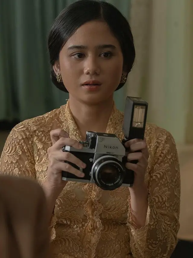 Model Kebaya Para Pemain Gadis Kretek.