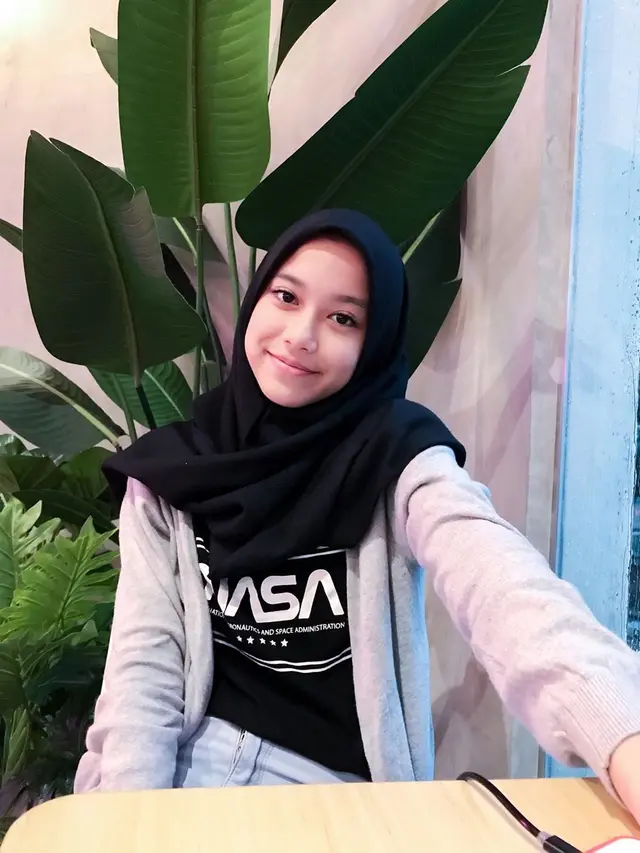 Beranjak Remaja, Ini 6 Potret Anak Kembar Fadlan Muhammad yang Makin Menawan