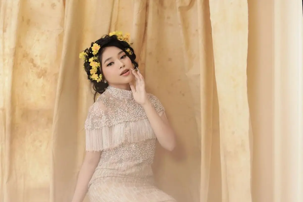 Makin Dewasa, Ini 6 Pemotretan Elegan Anneth Delliecia Juara Indonesian Idol Junior