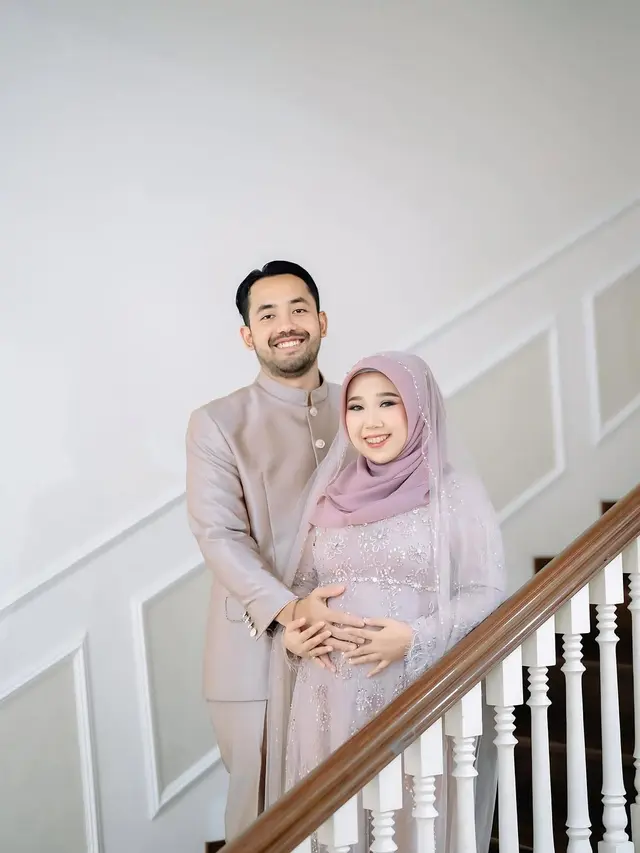 Maternity Shoot Kiky Saputri