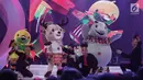 Tiga maskot Asian Games 2018 Bhin Bhin, Atung dan Kaka saat tampil dalam Konser 100 Hari Menuju Asian Games 2018 di Studio 6 Emtek, Jakarta, Kamis (10/5). Nama ketiga maskot tersebut diambil dari kata Bhineka Tunggal Ika. (Liputan6.com/Faizal Fanani)