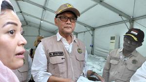 Menteri Haji dan Umrah (Menhaj) RI, Mochamad Irfan Yusuf, menginstruksikan penambahan fasilitas toilet di Arafah menjelang puncak pelaksanaan ibadah haji 2026. (Liputan6/Asnida Riani)
