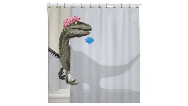 6 Tirai Kamar Mandi Ini Punya Gambar Nyeleneh, Kocak Abis