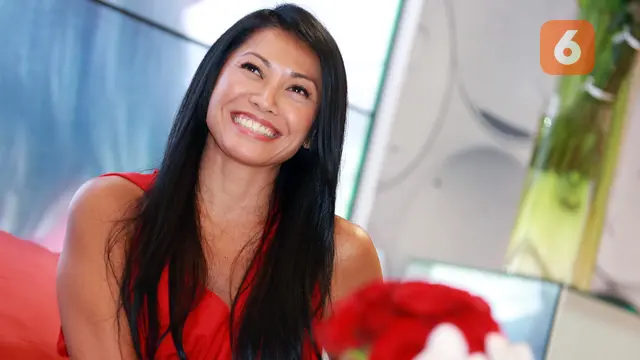 [Bintang] Anggun C. Sasmi