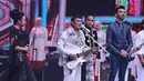 Tiga besar ajang pencarian bakat penyanyi dangdut dari beberapa negara itu di wakili dari Indonesia. Ketiganya berkolaborasi dengan raja dangdut dan grupnya Soneta Group. (Adrian Putra/Bintang.com)