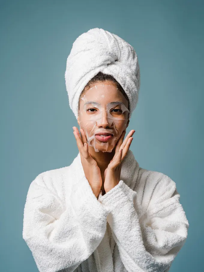 5 Kesalahan Umum Menggunakan Sheet Mask, Bikin Gagal Glowing