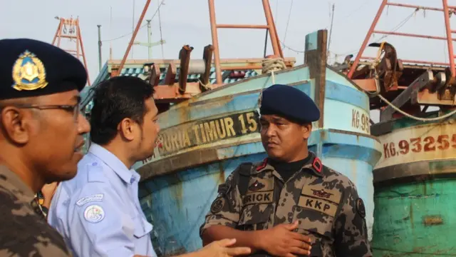 Kementerian Kelautan dan Perikanan (KKP) menangkap tujuh kapal asing yang berlayar mencari ikan di perairan Indonesia. (Foto: Liputan6.com/Aceng Mukaram)